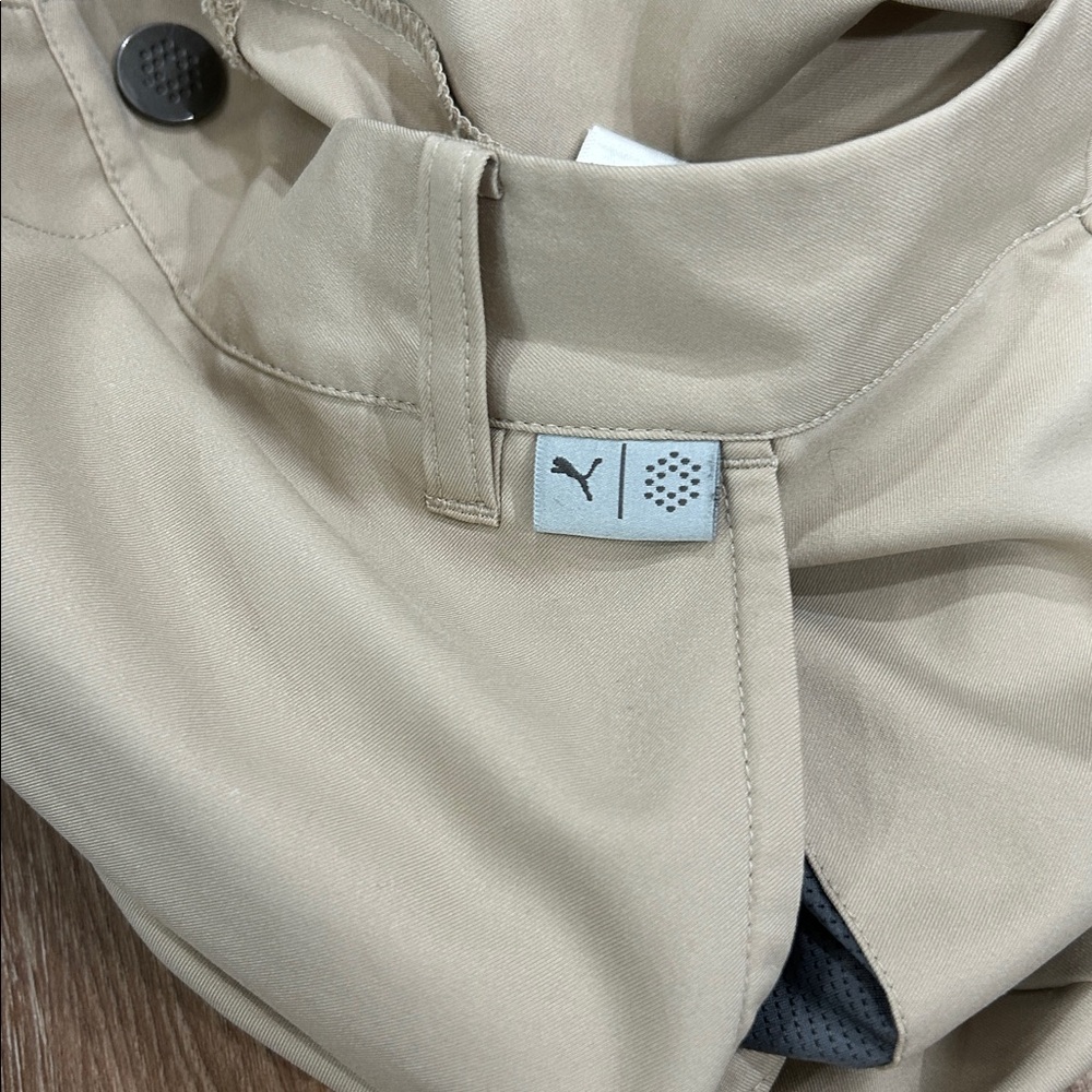 Puma Golf Shorts, Puma way 1 light khaki color, size US 34 waist lightweight - Picture 11 of 13